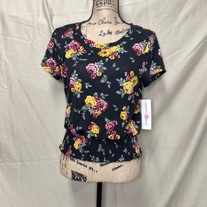 NWT- Wishful Park blouse, size Large.
